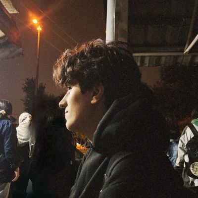 lhaannil's profile picture. چیز