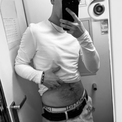 harfimentr's profile picture. 