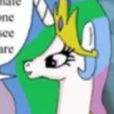 Raviolettee's profile picture. Arts and stuff