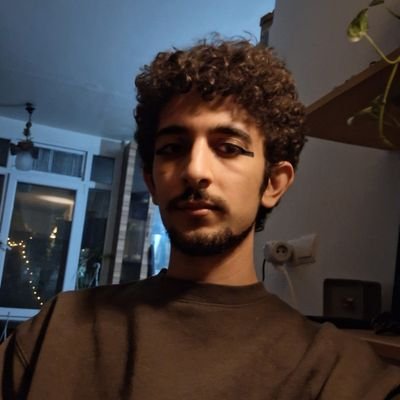 مَمَد دیگَر گُربه دارَد Profile
