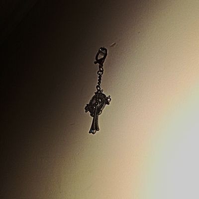 4mb3rfahrenheit's profile picture. furry account, idk.