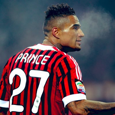 22 | @acmilan 🔴⚫️ | Certified Weeb & Nelliel simp | ENG/FR