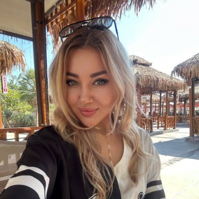Family-oriented 🏠 | MAGA 🇺🇸 Likes golfing traveling skiing and surfing I love chatting with genuine people 😊 but I won't accept a DM unless I message