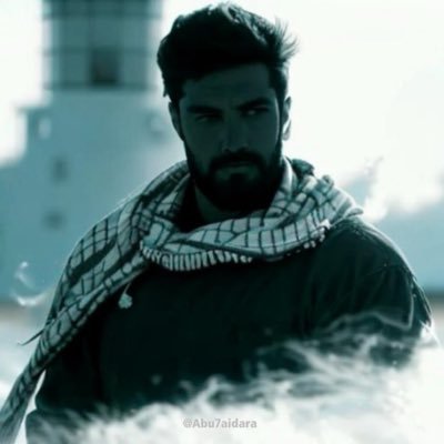 {مُتأخّرٌ عن ركب الحُسين} • لا يعنيني مَن كَتَب ، بقدر ما يعنيني ما كَتَب •