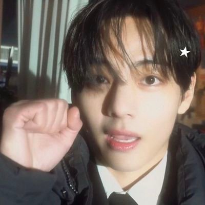 อากัส (n.)ชีวิตอยากกินเเต่ส้มตำ papa @NG_ngx 😼 | ลูก @mrlxwxll