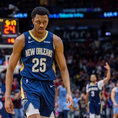 #pels12 Trey Murphy III super fan