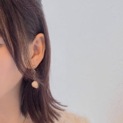 _sacha32_'s profile picture. 04/早慶  ESTP 就活垢と勉強垢です🎀