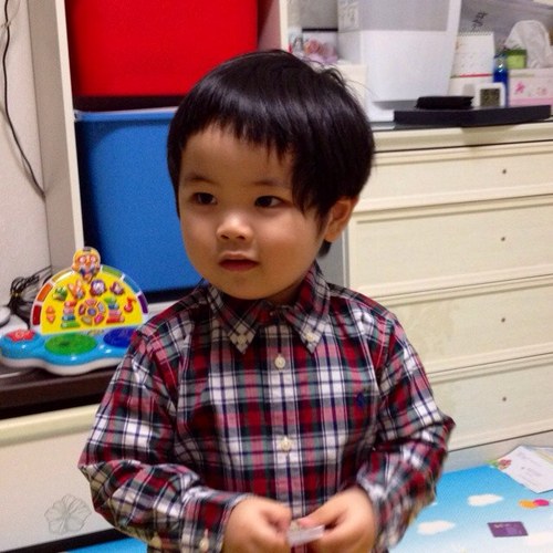 2Donghee's profile picture. Swimming/only working