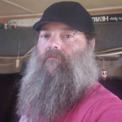 OscarKlippSr's profile picture. I'm a father of 3. I love alot of things, especially my family. Mess with any of them and you'll pay dearly !!!