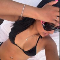 e lyla (@300rgrts) 's Twitter Profile
