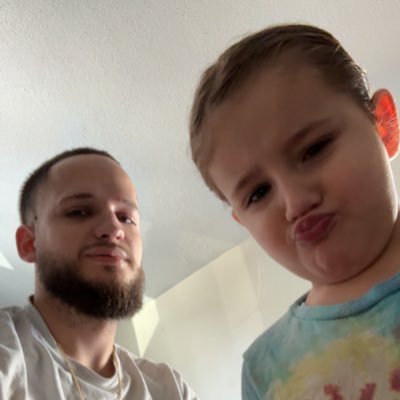 SPARKnPLAY's profile picture. A dad before anything else. l. I play video games and smoke weed in my free time. Colts fan & Cannabis Grower in Michigan 🌲🔥