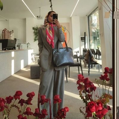 FMirmasoomi's profile picture. کارآموز وکالت