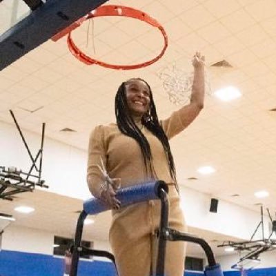 CoachbecWill's profile picture. God, Family (wife & mother of 4) and then Sports | Head Basketball Coach  Winterboro High School | Alpha Kappa Alpha 🩷💚