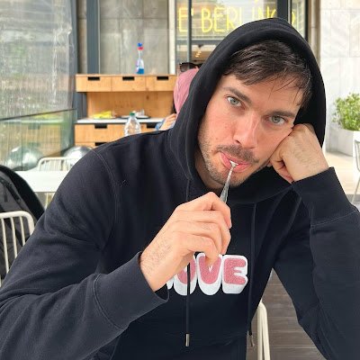 CarlosArrietaa_'s profile picture. 