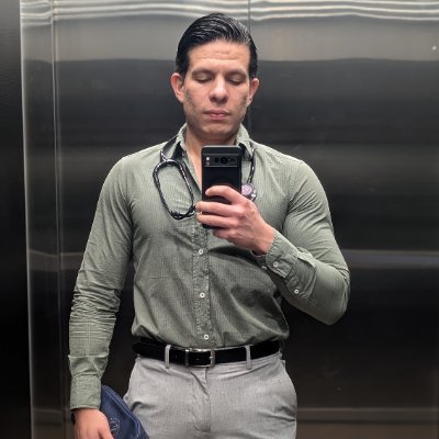 Médico, Especialista en Medicina Interna por la UNAM/HRAEB; me gusta la tecnología y leer. Soy imparable. Orgulloso creador de @MemodiApp, Calculus y Accio.