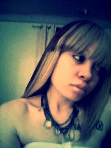 #TEAMFOLLOWBACK #TEAMREDBONE #TEAMLEO...Follow me and tune into my tworld!!!