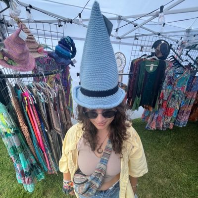 zoe_kaplan3's profile picture. I don’t use twitter