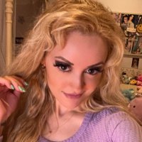 Val Next Door (@val_next_door) Twitter profile photo
