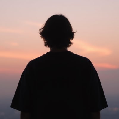 in_visualart's profile picture. free🇵🇸 "Art is not what you see but what you make others see"