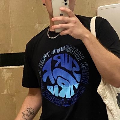 PY |25|Médico|Nature lover|Gym & travel addict ✈️💪🏽|ES + EN + PT + FR + GR + AR🇪🇸🇬🇧🇧🇷🇫🇷🇵🇾🇸🇦|Hécate 🌙|Sudando, viajando y tirando magia 😏🫶🏻