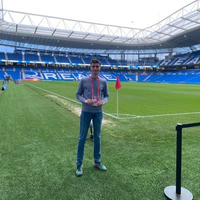 Estudiante del Grado de Periodismo en la @unav |
🎙️✍️ en @futbolforal |
CM del @cdsancernin |
Y, si el tiempo me lo permite, escribo de toros…