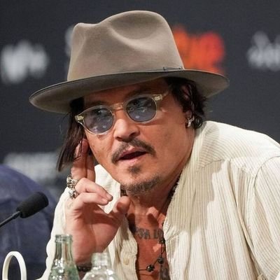 I Want To Do Nothing Here But Bring My Presence On This Platform. - Johnny Depp 🌹🤗
