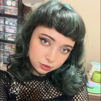 Amber 💗 24 💖 Sims 3&4 🖥️ Gaming 💗YouTube 🖥 https://t.co/o6ISNSturd 🚐 van life 🛍 @brattybatshop ✨