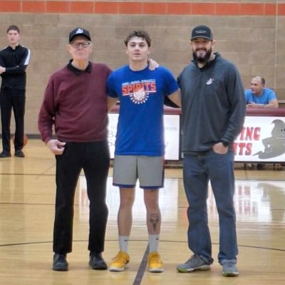 6’1 PG/SG Contact info: paytonleehoffman@gmail.com cell # : 612-442-3046