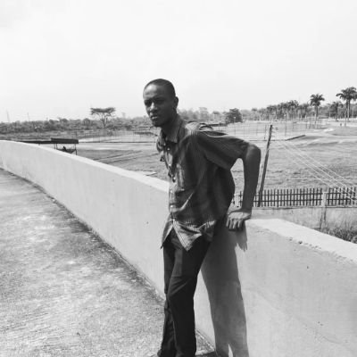 Cyber Security Student at Uniport | Volleyball Player | Hardware Specialist | Prompt Engineer | Chelsea FC | Foodie