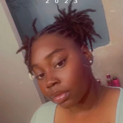 deadgirxlife's profile picture. Self Love Is Innovational 🎀