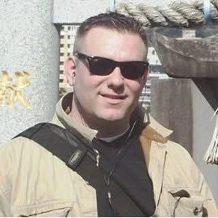 🇺🇸🇦🇺🇪🇸SCPO USN (RET). Analyst. Bullshit detector. Naturalized US Citizen. Navy Vet. Anti War and Citizens United. Born Aussie Raised in Spain.