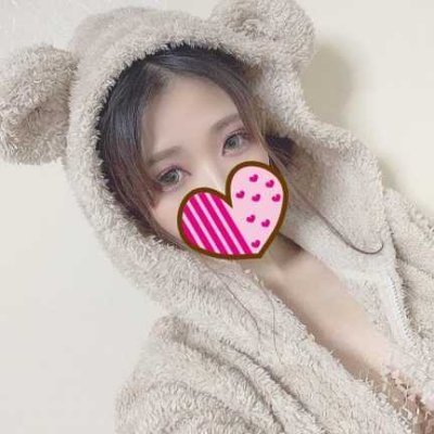 オモテではぜったい出せない本当の自分をここで見せちゃいます。

大人なやりとりは、プロフ欄のURLのところ使ってるんでよろしくね♡