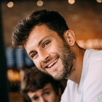 Sam (@swangkbk) 's Twitter Profile