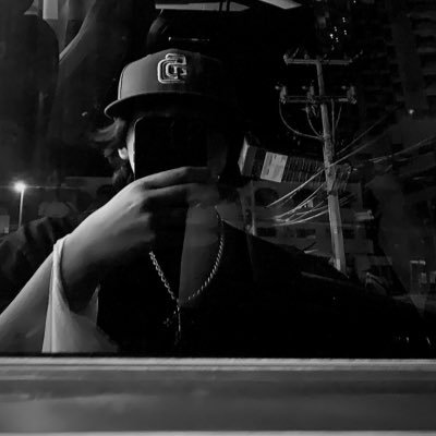 elsaracho13's profile picture. no es musica es droga