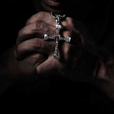 stanleychesco's profile picture. God first | catholic  📿|fashion designer | Manchester united ♥ |data analyst loading........|game lover🎮 | football ⚽️ |