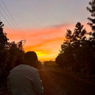 MayankDhami16's profile picture. trying to build something out of me..   #CSEngineer + #fxtrader