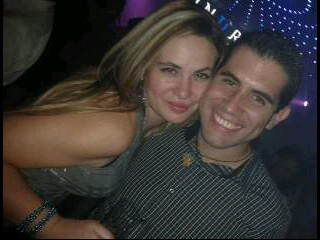 *Quien dice que la felicidad no se compra si hasta en botella viene? *Nobody dies virgin, life fuck us all