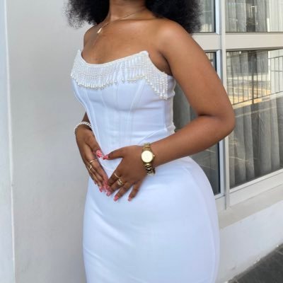 AnathiDayimani's profile picture. Medical student🩺👩‍⚕️