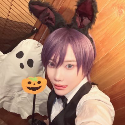 男装⇔メイド 性別:いなり お会いしてる方をフォロバする垢。 😈 本垢→@koma_inari DMのお返事は空リプにて 📣引きこもりなので出て欲しい日は呼び出してください。二次元が好き。キンツアを観てください。