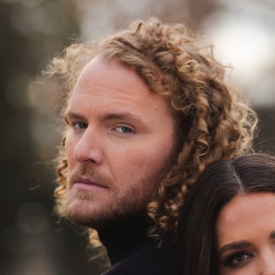 Singer | Songwriter | Unprofessional Golfer | Nashville