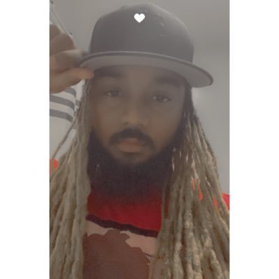 Dee Locs Profile