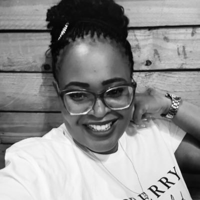 Ntombiyelangeni's profile picture. Flower obsessed 🌸 Daughter of the Sun ☀ Views expressed are my own