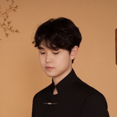 ViktorShen's profile picture. building cool AI stuff