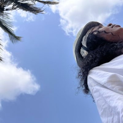 A Local Girl, Local traveller , feminist witch , Booklover -@ka_karang, Butterfly, One who never comes✊ -Asa