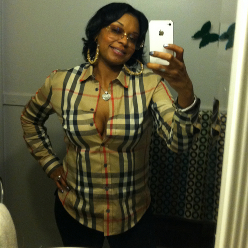 AishaGibson's profile picture. 