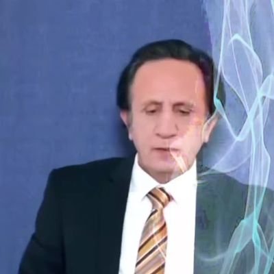 ما خواهان پادشاهی سید محمد حسینی هستیم.
من ایرانی نیستم،من پارسی هستم