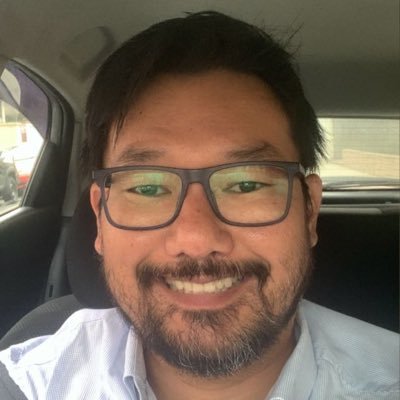 Jornalista. Apaixonado pelo Santos Futebol Clube.