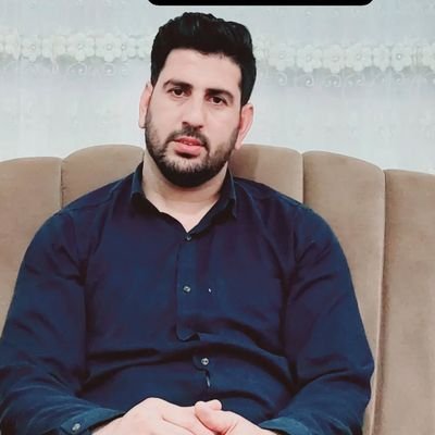 لازم نیست فوق العاده باشید؛
تقلبی نباشید کافیه....