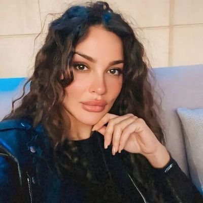 #nadinenassibnjeim نادين نسيب نجيم 💖👑 نجمتي المفضلة ♥️ شخصية مدونة✨️
#NNN ❤️