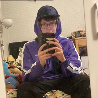 Lesssferr's profile picture. My name is Lessferr AKA Simon, I’m 19 from Sweden. My YouTube is: @Lessferr. My Discord is lessferr. My Insta is lesssferr. My TikTok is @lesssferr